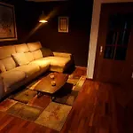 Asturleku Apartment *